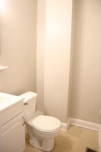 908 Dartmouth Rd in Baltimore, MD - Building Photo - Building Photo