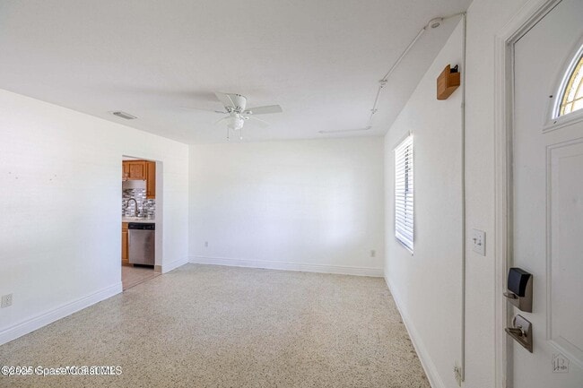 472 Camel Cir in Cocoa, FL - Building Photo - Building Photo