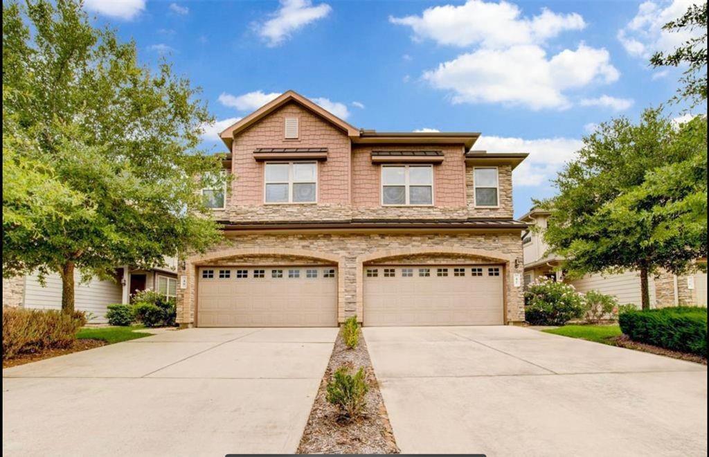 42 Aventura Pl in Spring, TX - Foto de edificio
