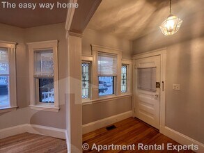 110 W Quincy St in Somerville, MA - Building Photo - Building Photo