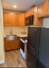 1201 E 64th St in Los Angeles, CA - Building Photo - Building Photo