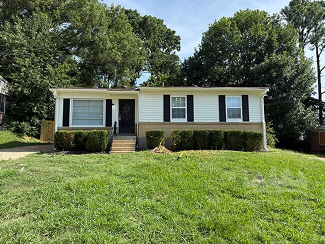 property at 2076 Willow Wood Ave