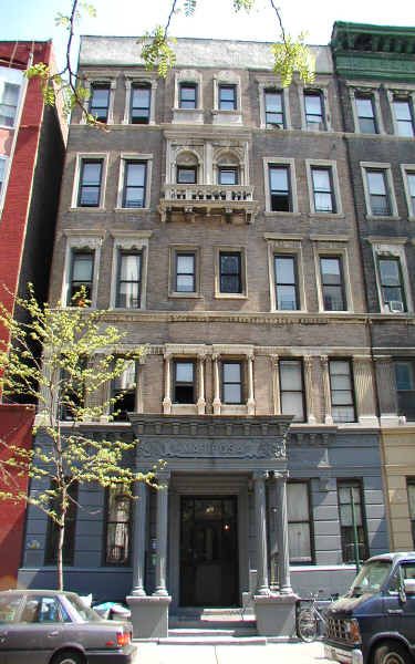 147 W 111th St in New York, NY - Building Photo