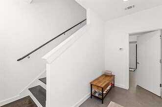 1919 Summit Ave in Dallas, TX - Building Photo - Building Photo