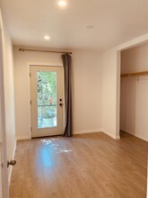 605 N Windsor Blvd, Unit 605 in Los Angeles, CA - Building Photo - Building Photo