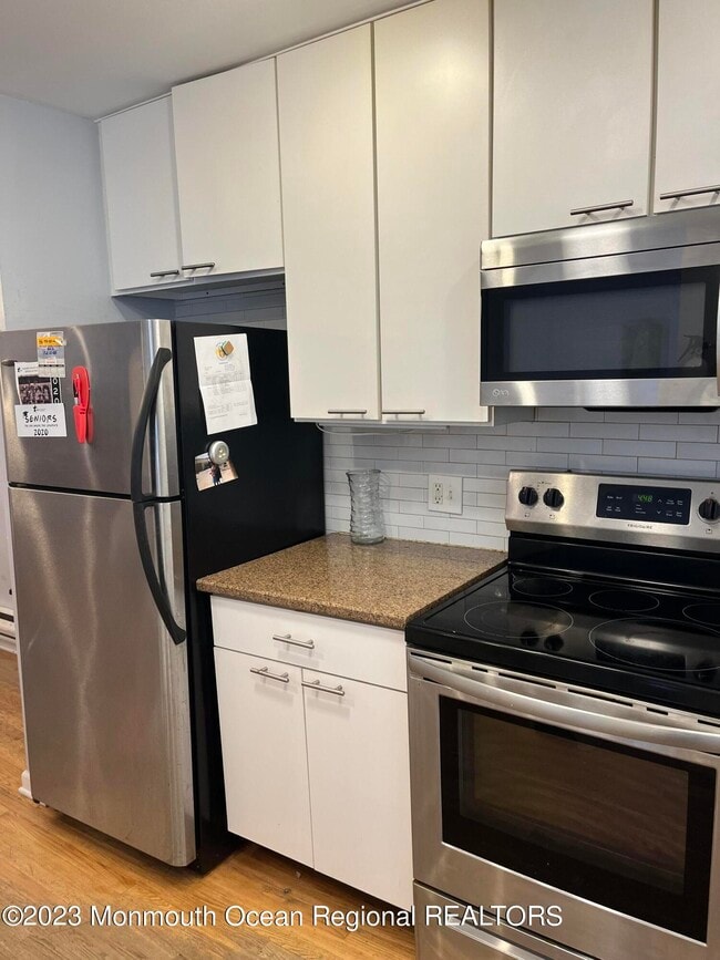 65 Cedar Ave in Long Branch, NJ - Building Photo - Building Photo
