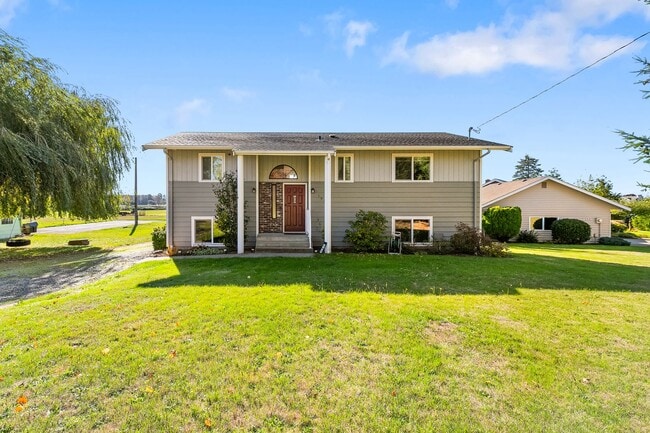 property at 197 Bay Lyn Dr