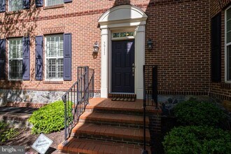 3911 Chain Bridge Rd in Fairfax, VA - Building Photo - Building Photo