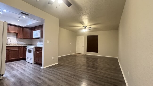 property at 1340 N Recker Rd