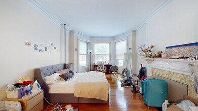 1071 Beacon St in Brookline, MA - Building Photo - Building Photo
