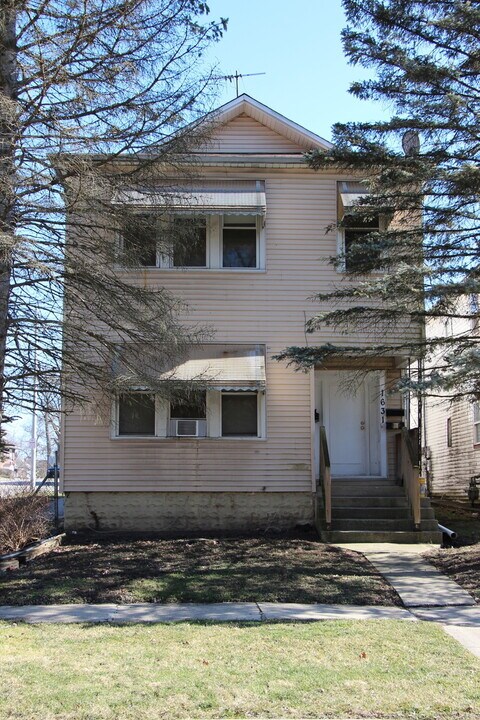 1631 Buena Vista Ave in Chicago Heights, IL - Building Photo