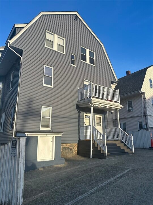 160 Washington St, Unit #4 in Boston, MA - Foto de edificio