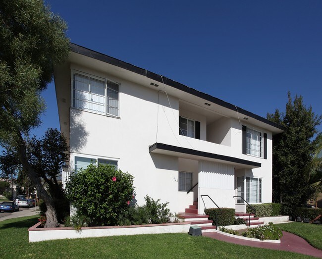 3010 Jarvis St in San Diego, CA - Foto de edificio - Building Photo