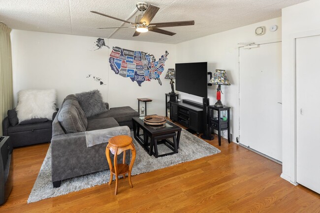 430 Keoniana St in Honolulu, HI - Foto de edificio - Building Photo