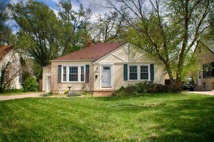 320 S Glendale St in Wichita, KS - Building Photo