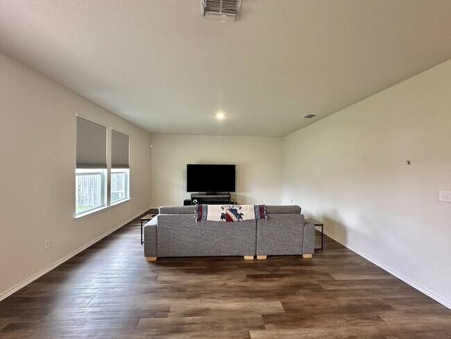 10235 Crossbuck in Converse, TX - Building Photo - Building Photo