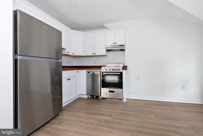 property at 129 5th Ave