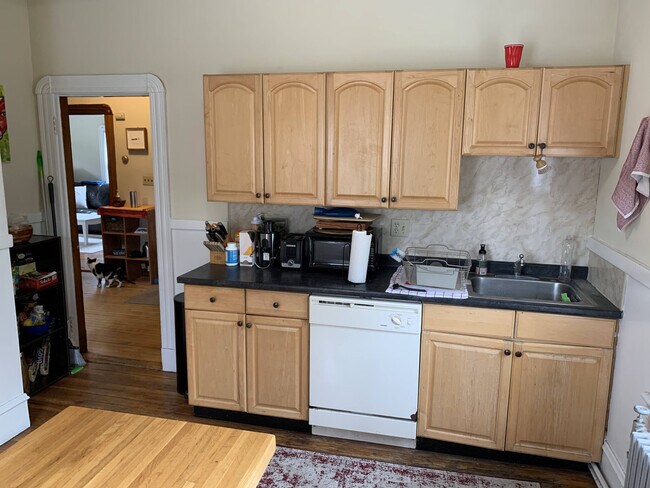 310 Market St, Unit #2