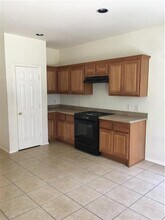 219 Hiver St in Kyle, TX - Building Photo - Building Photo