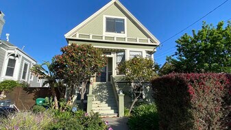 1910 Union St, Unit Unit A in Alameda, CA - Building Photo