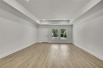 10324 Chalmer St in Spring Hill, FL - Building Photo - Building Photo