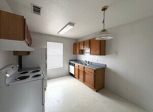 1706 Windward Dr, Unit C in Killeen, TX - Foto de edificio - Building Photo