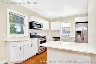 9-11 Winter Hill Rd Unit #1, Unit #1 in Medford, MA - Building Photo