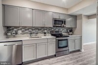 825 Showell Ct photo'