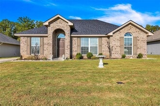 54 Spinning Wheel Dr in Wetumpka, AL - Building Photo - Building Photo