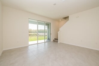 1594 Colt Creek Pl in Wesley Chapel, FL - Building Photo - Building Photo