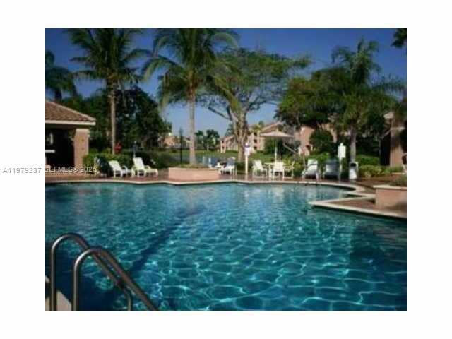 12148 St.Andrews Pl in Miramar, FL - Building Photo - Building Photo