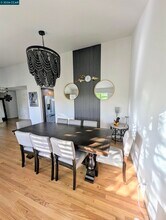 24 Barcelona Ct in Danville, CA - Foto de edificio - Building Photo