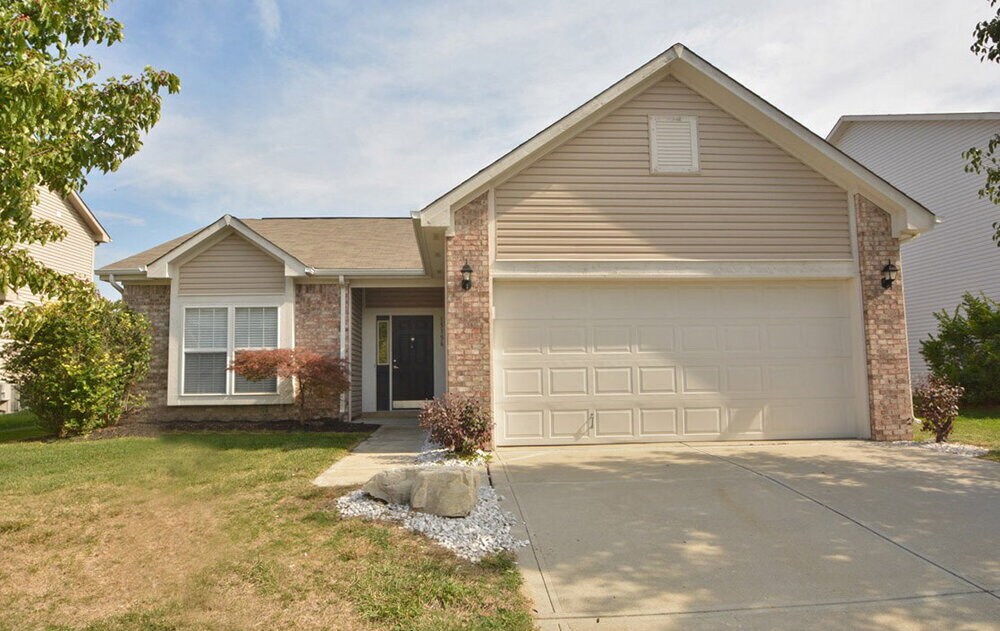 15156 War Emblem Dr in Noblesville, IN - Foto de edificio