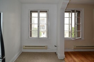 428 W Roscoe St in Chicago, IL - Building Photo - Building Photo