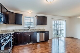 6203 Galleon Drive in Mechanicsburg, PA - Building Photo - Building Photo