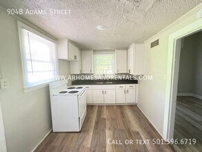 904 Adams St in Little Rock, AR - Building Photo - Building Photo