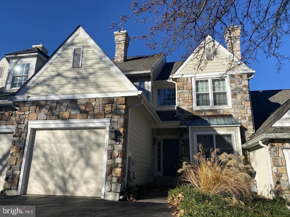 197 Daylesford Blvd in Berwyn, PA - Building Photo