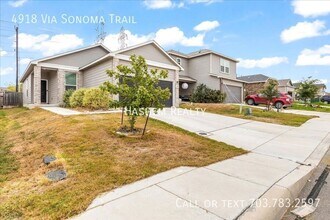 4918 Via Sonoma Trail in Converse, TX - Building Photo - Building Photo