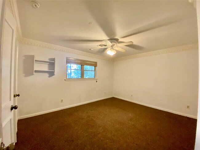 property at 14216 Horseshoe Bend