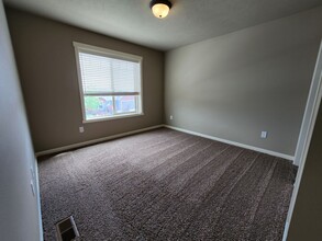 5601 Concord Dr in Pasco, WA - Foto de edificio - Building Photo