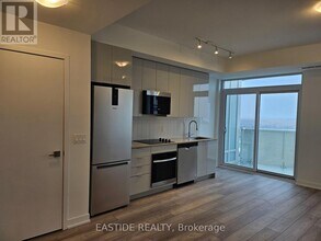 498 Caldari Rd in Vaughan, ON - Building Photo - Building Photo