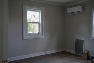 545 S Green St in Statesville, NC - Foto de edificio - Building Photo