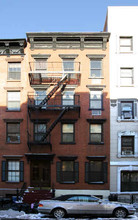 233 W 16th St in New York, NY - Building Photo - Building Photo