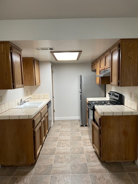 49400 River Park Rd in Oakhurst, CA - Building Photo - Building Photo