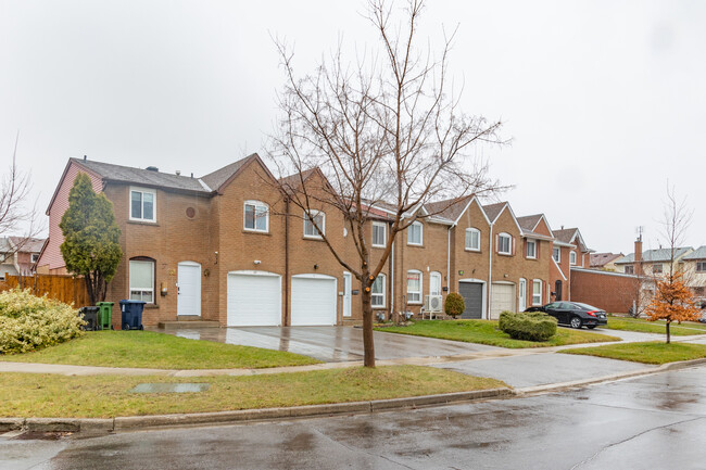 49 James Park Sq in Toronto, ON - Building Photo - Primary Photo