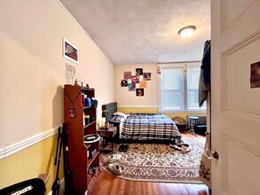 148 Strathmore Rd, Unit 2 in Boston, MA - Building Photo - Building Photo