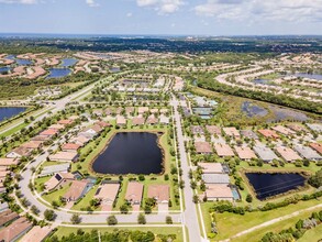 5610 Rain Lily Ct in Sarasota, FL - Building Photo - Building Photo