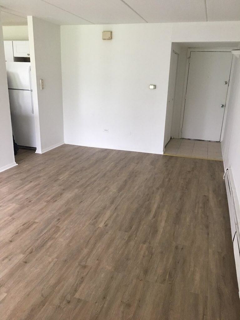 Crossroads Apartments in Sauk Village, IL