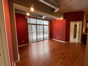 1228 W Monroe St in Chicago, IL - Building Photo - Building Photo