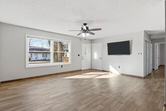 405 Lake Dr in Branson, MO - Building Photo - Building Photo